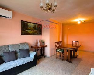 Living room of Flat for sale in  Madrid Capital  with Air Conditioner and Terrace