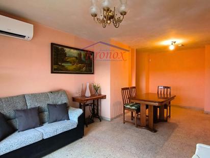 Living room of Flat for sale in  Madrid Capital  with Air Conditioner and Terrace