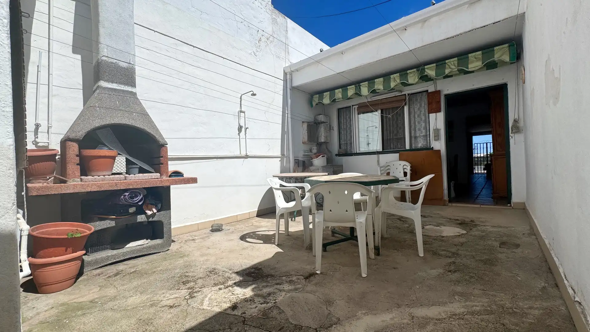 Vista exterior de Casa adosada en venta en Oliva con Calefacción y Terraza