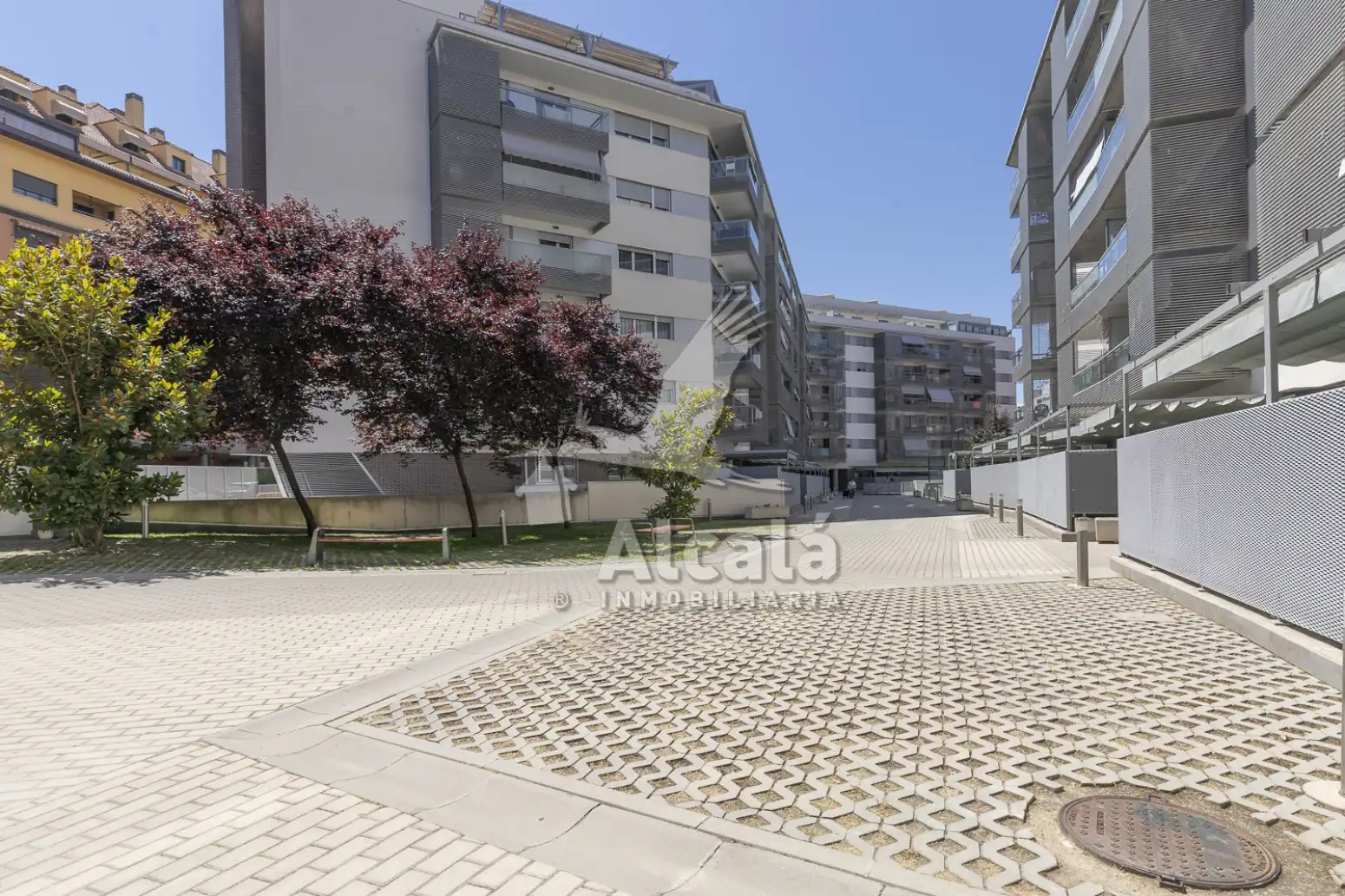 Außenansicht von Wohnung zum Verkauf in Alcalá de Henares mit Klimaanlage, Heizung und Terrasse