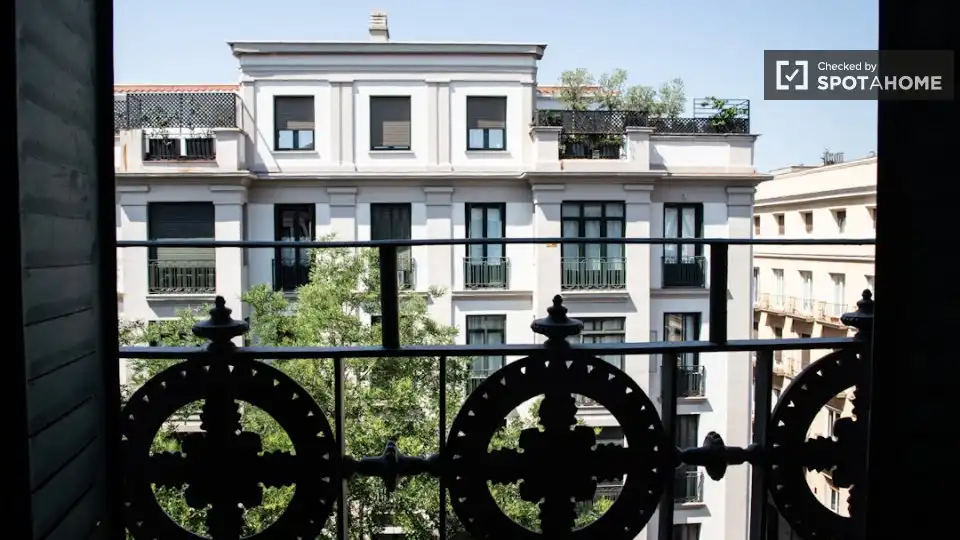 Balcony of Flat for share in Moncloa - Aravaca