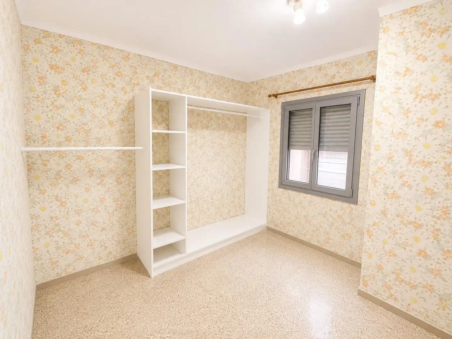 Habitación de Piso en venta en Crevillent con Balcón