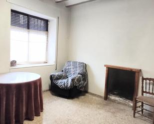 Living room of Single-family semi-detached for sale in Caudete de las Fuentes  with Heating, Storage room and Balcony