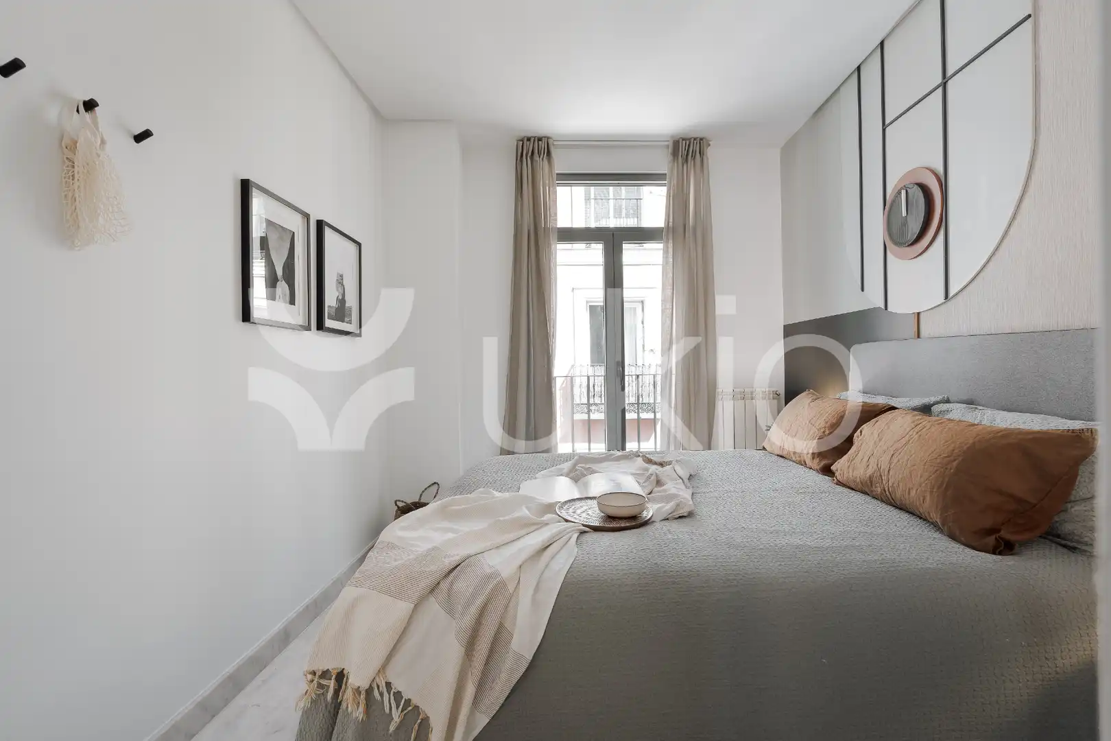 Habitación de Apartamento de alquiler en Madrid con Aire acondicionado, Calefacción y Amueblado