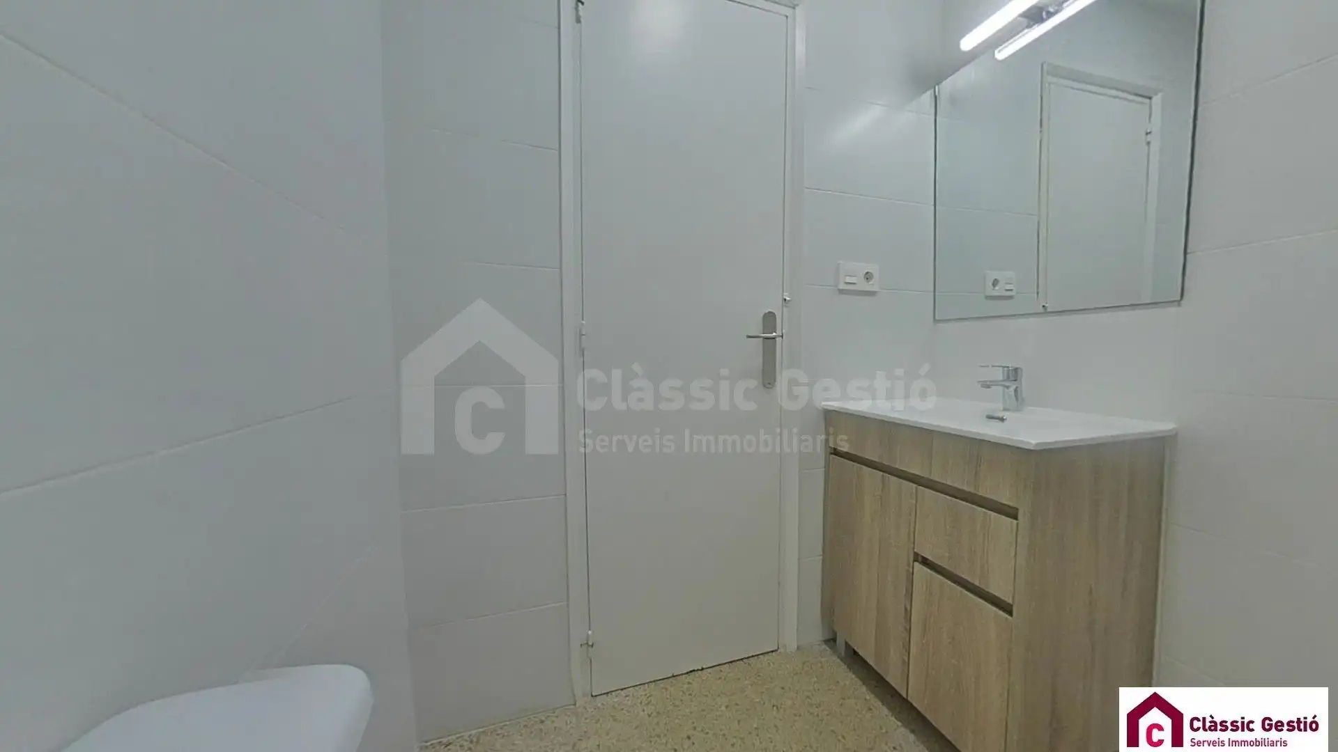 Badezimmer von Wohnung zum Verkauf in Terrassa