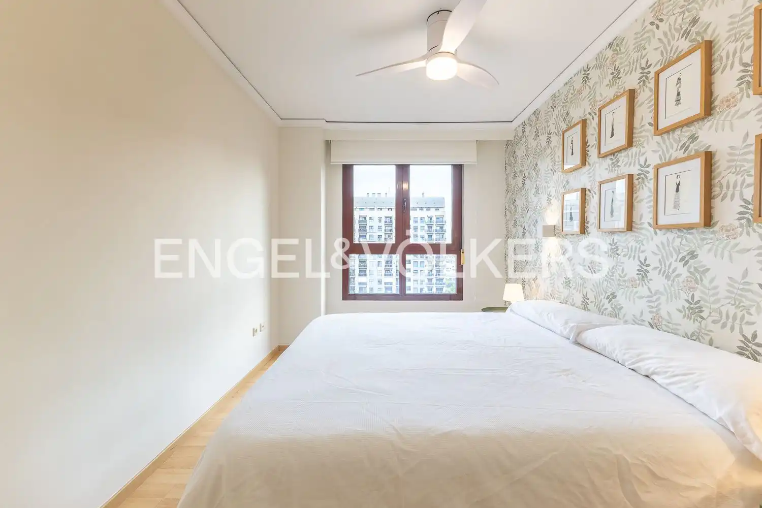 Schlafzimmer von Wohnung zur Miete in Campanar