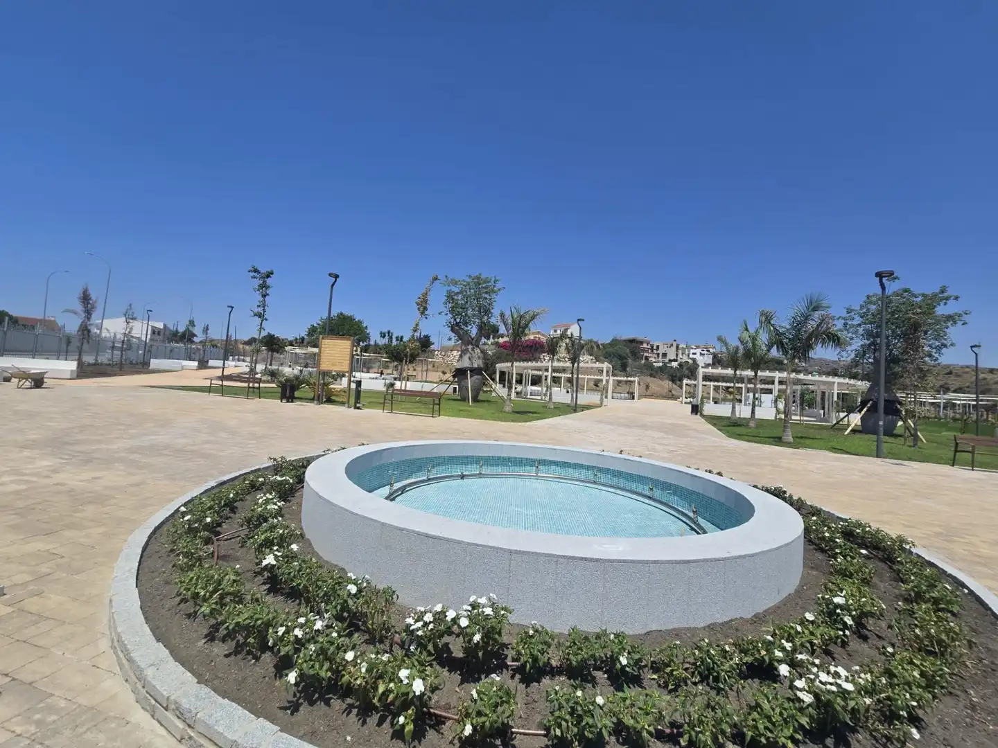 Piscina de Casa o xalet en venda en Rincón de la Victoria amb Aire condicionat, Jardí privat i Terrassa