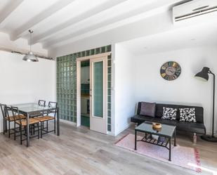 Sala d'estar de Apartament de lloguer en  Barcelona Capital amb Aire condicionat, Calefacció i Moblat