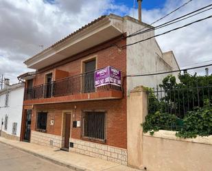 Exterior view of House or chalet for sale in Pozorrubielos de la Mancha  with Terrace and Balcony