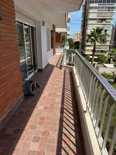Terraza de Piso de alquiler en Alicante / Alacant con Terraza, Amueblado y Internet