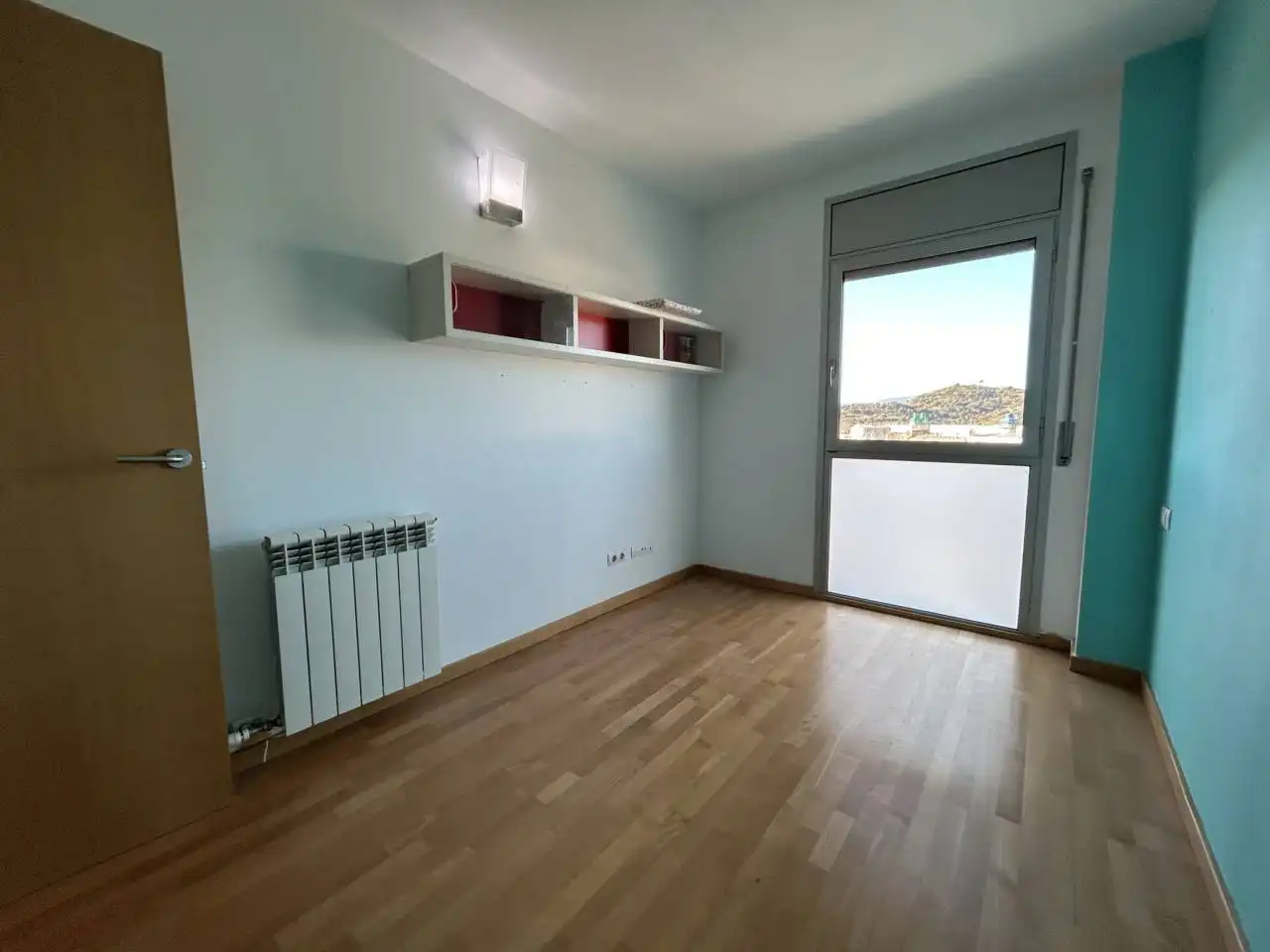 Habitación de Ático en venta en Montornès del Vallès con Aire acondicionado, Calefacción y Parquet