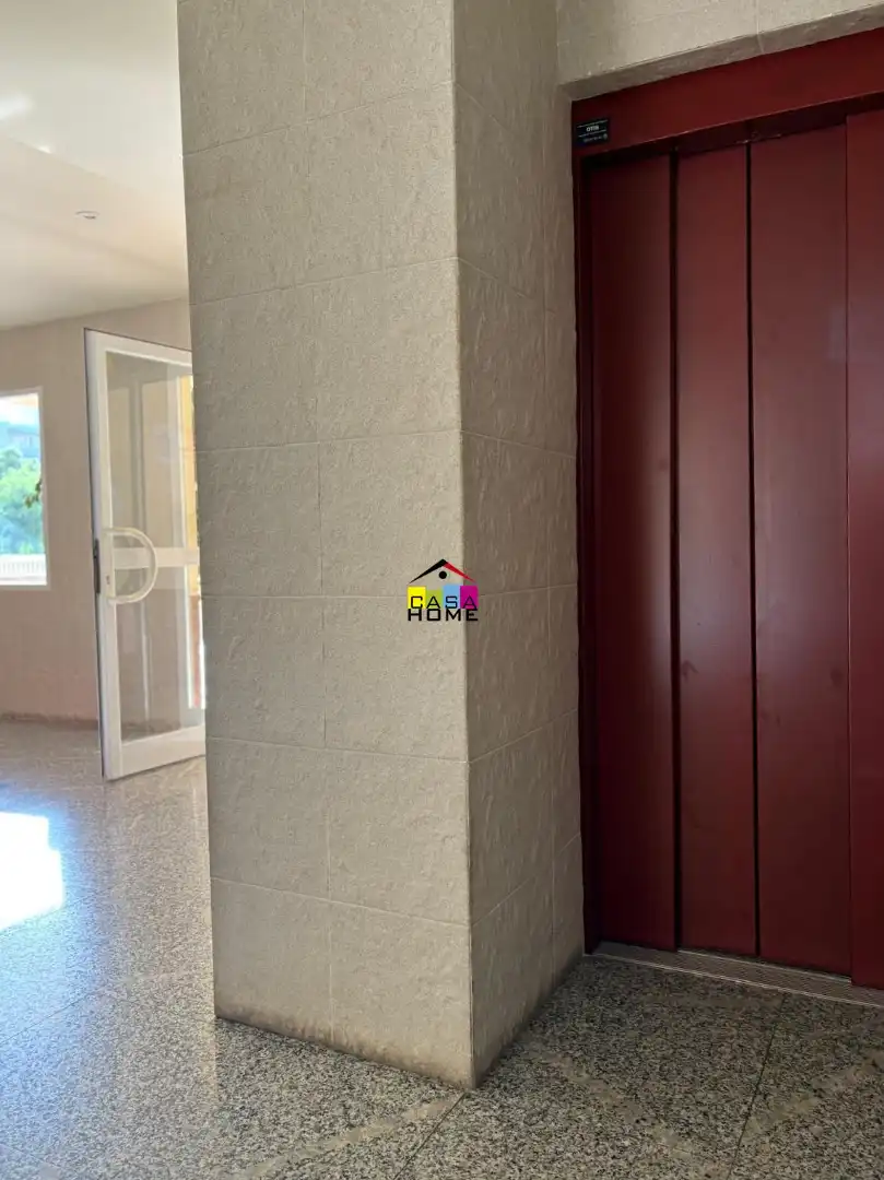 Vista exterior de Apartament en venda en Benicasim / Benicàssim amb Aire condicionat, Jardí privat i Moblat