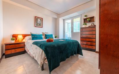 Bedroom of Flat for sale in Santander