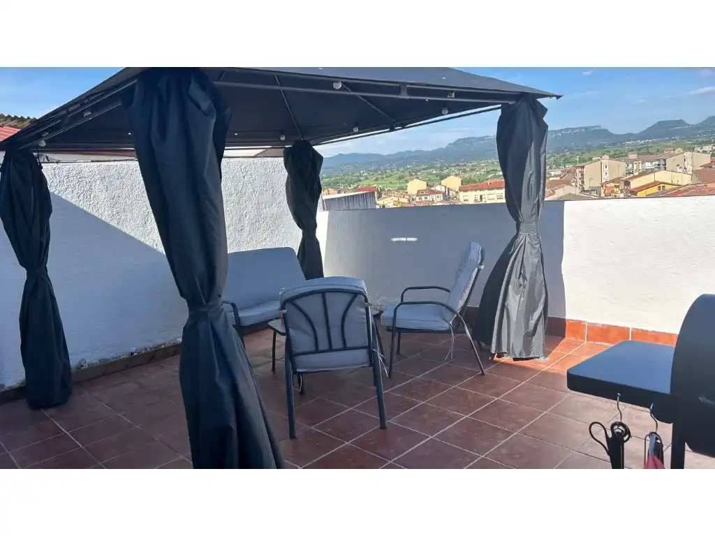 Terraza de Dúplex en venta en Manlleu con Horno y Balcón