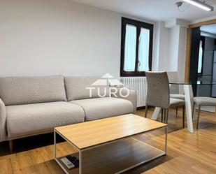 Living room of Flat to rent in Vic  with Air Conditioner, Furnished and Microwave