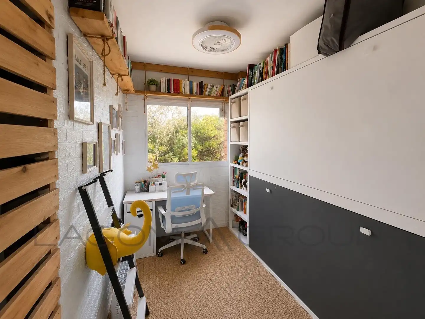 Bedroom of Flat for sale in Gavà