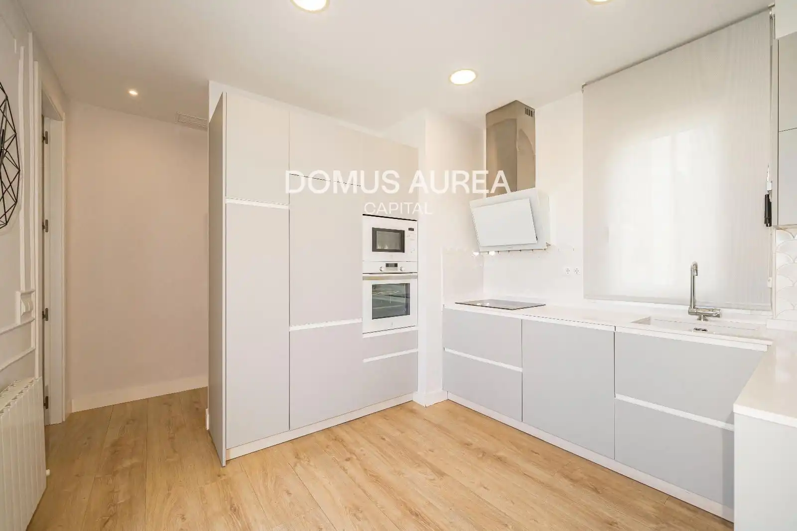 Kitchen of Attic for rent in Madrid  with Air Conditioner, Heating and Parquet flooring