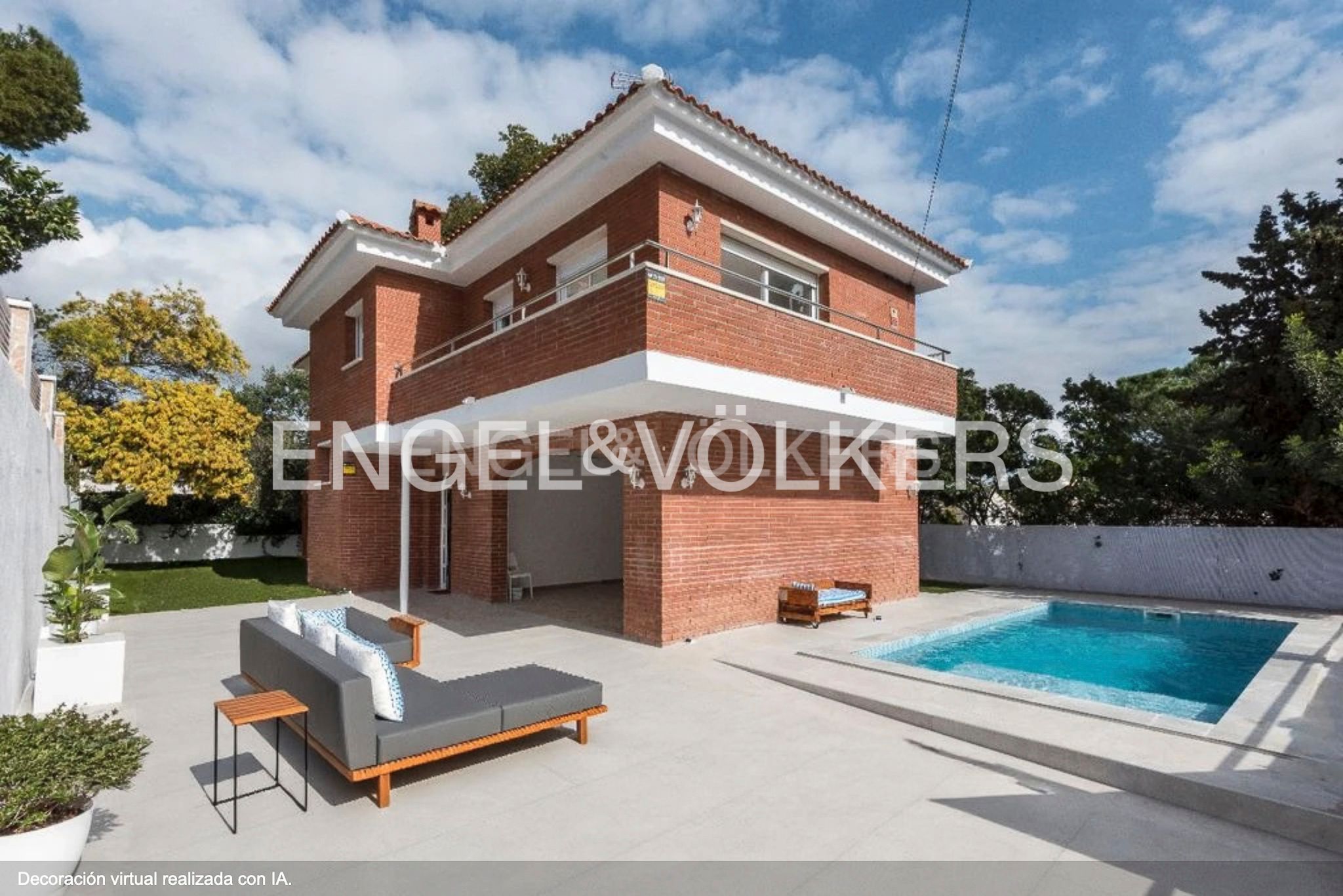 Vista exterior de Casa o xalet en venda en Cunit amb Calefacció, Jardí privat i Terrassa