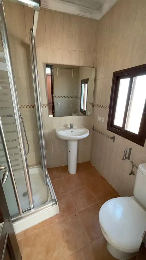 Bathroom of Flat for sale in Ubrique