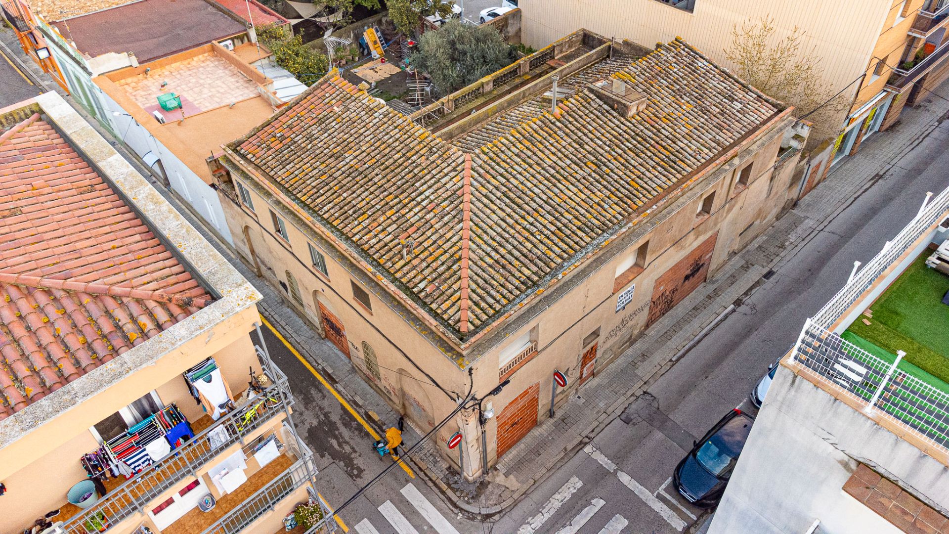 Exterior view of Houses for sale in Figueres