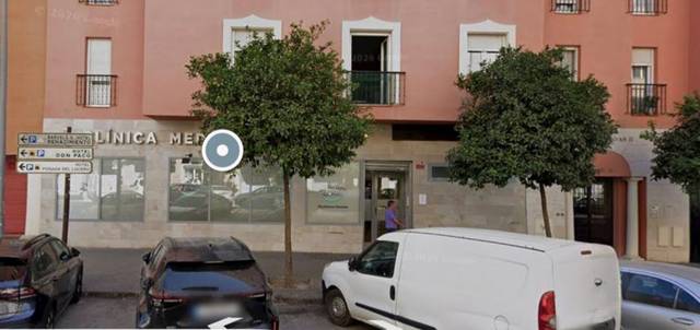 Local comercial en Venta en Calle Amador de los Ríos, 48 en La Calzada - La Florida