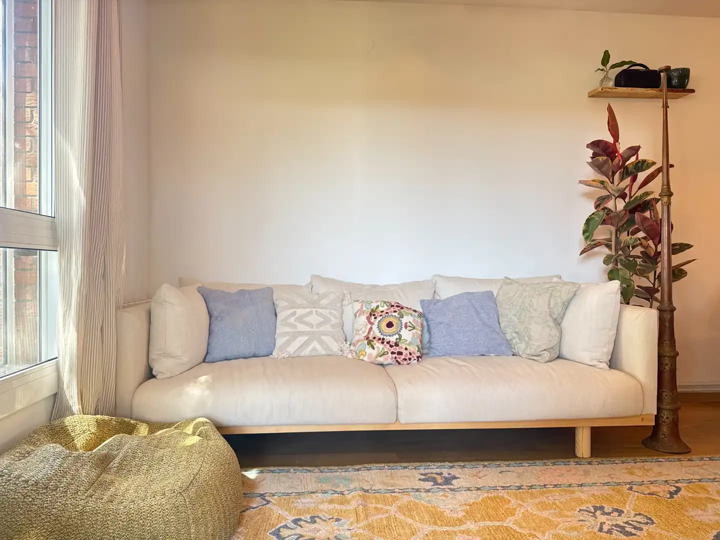 Sala d'estar de Apartament de lloguer en Castelldefels amb Calefacció, Parquet i Terrassa
