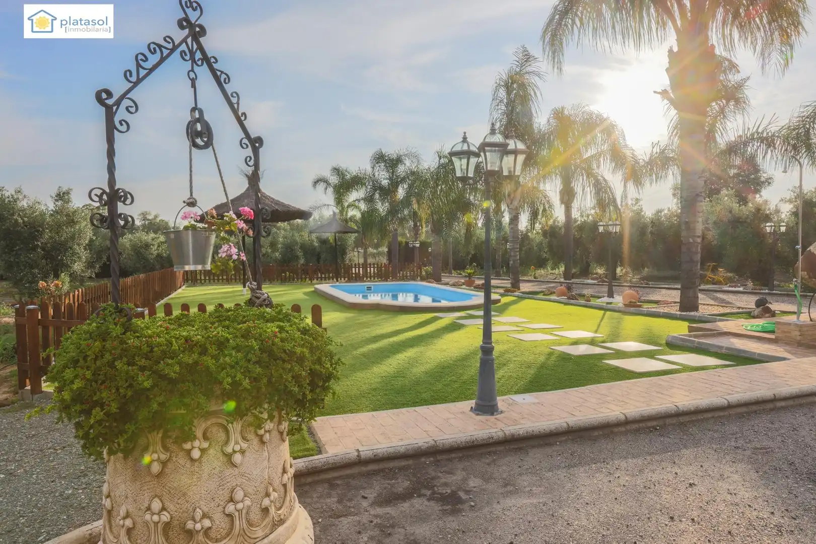 Jardín de Finca rústica en venta en Chucena con Aire acondicionado, Calefacción y Jardín privado