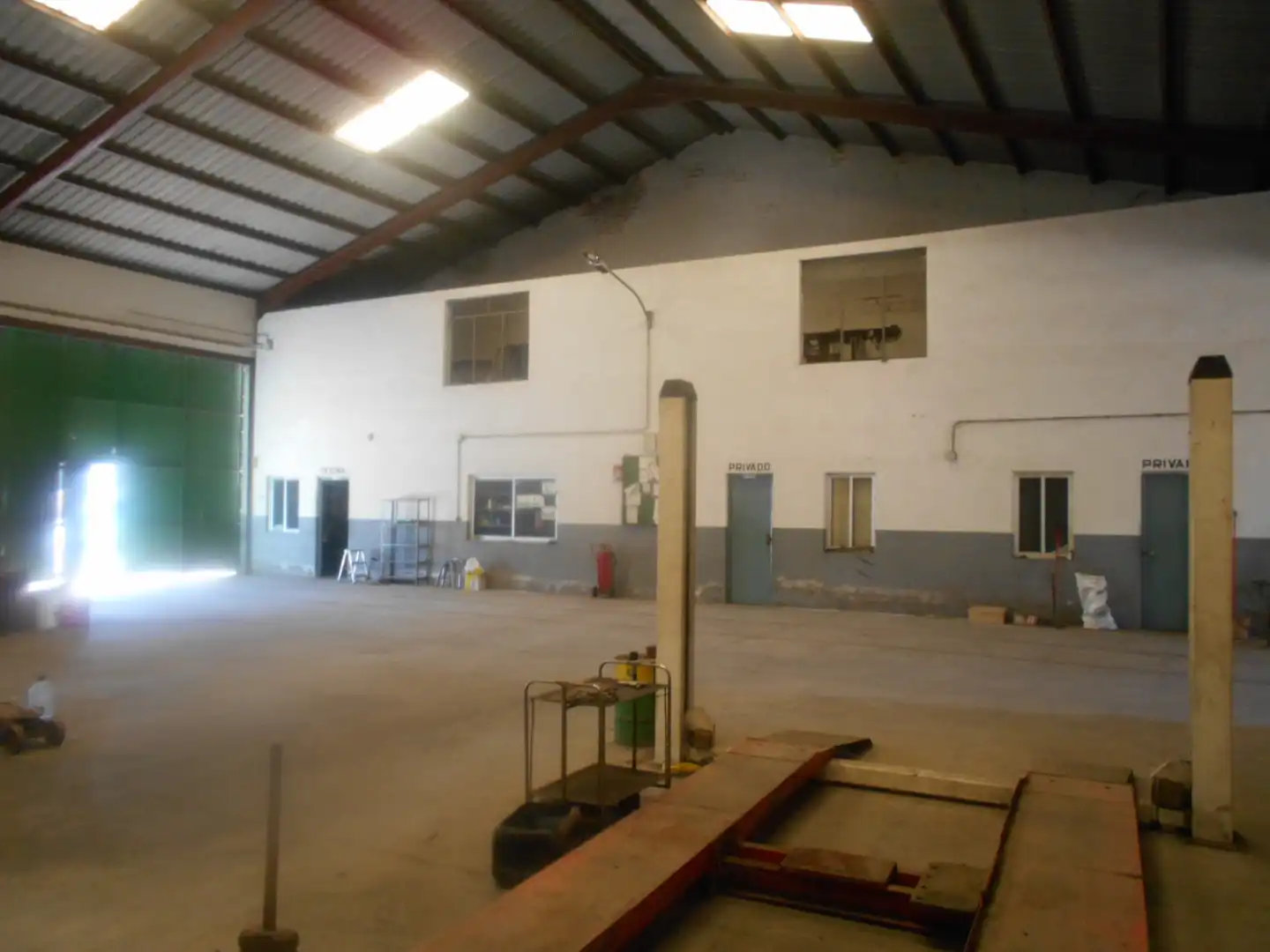 Nau industrial en venda en Abenójar