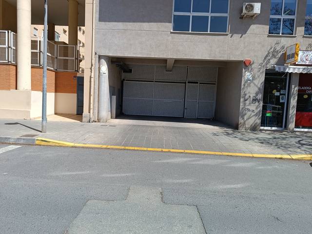Garaje en Venta en Carrer Beniarbeig en Garbinet - Parque de las Avenidas
