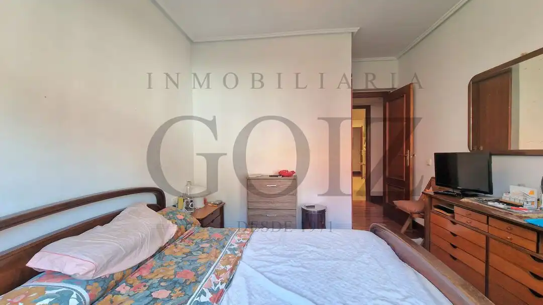 Flat with terrace for sale in Antiguo, imagen 16