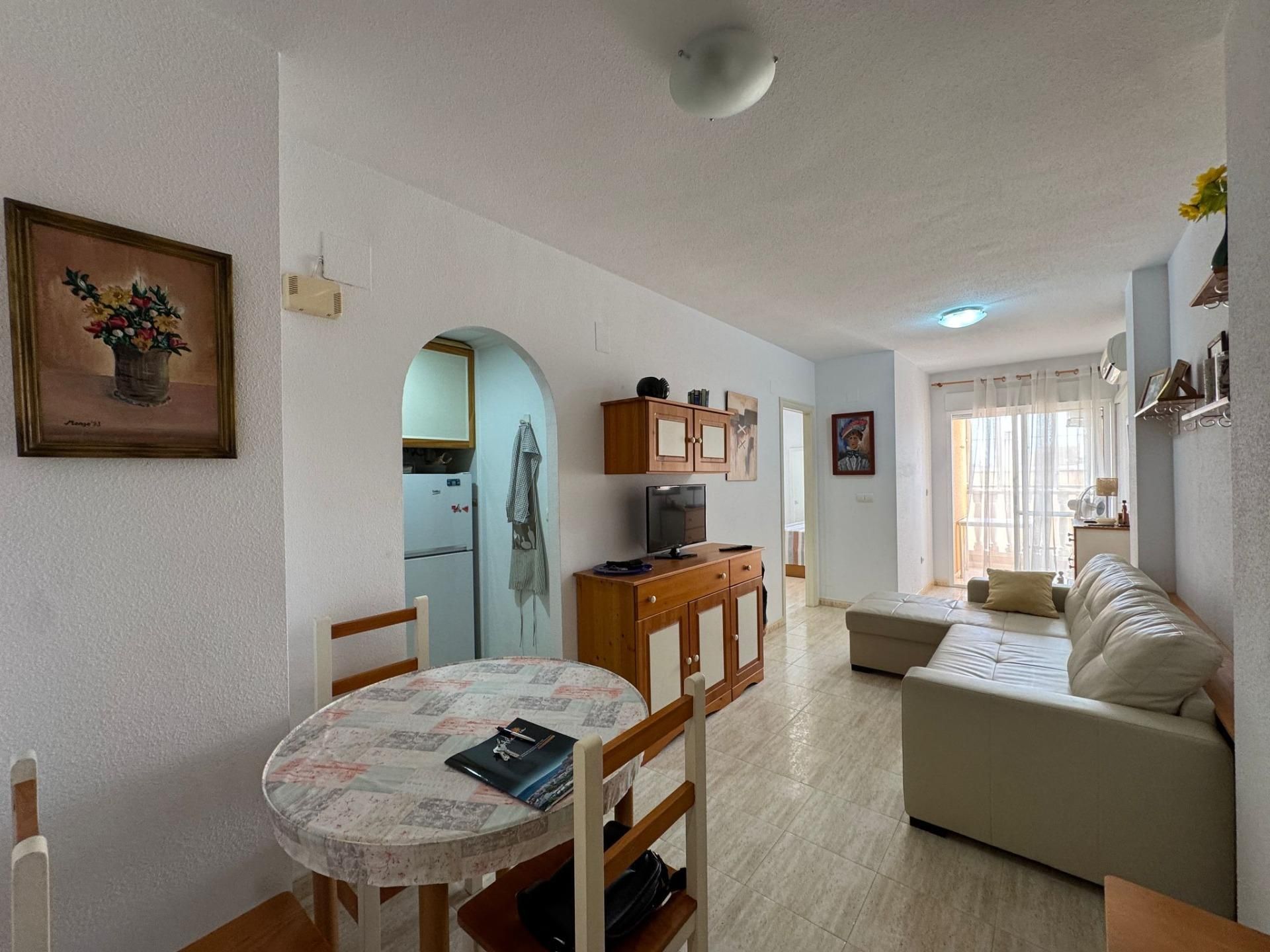 Sala d'estar de Apartament en venda en Torrevieja amb Aire condicionat, Calefacció i Terrassa