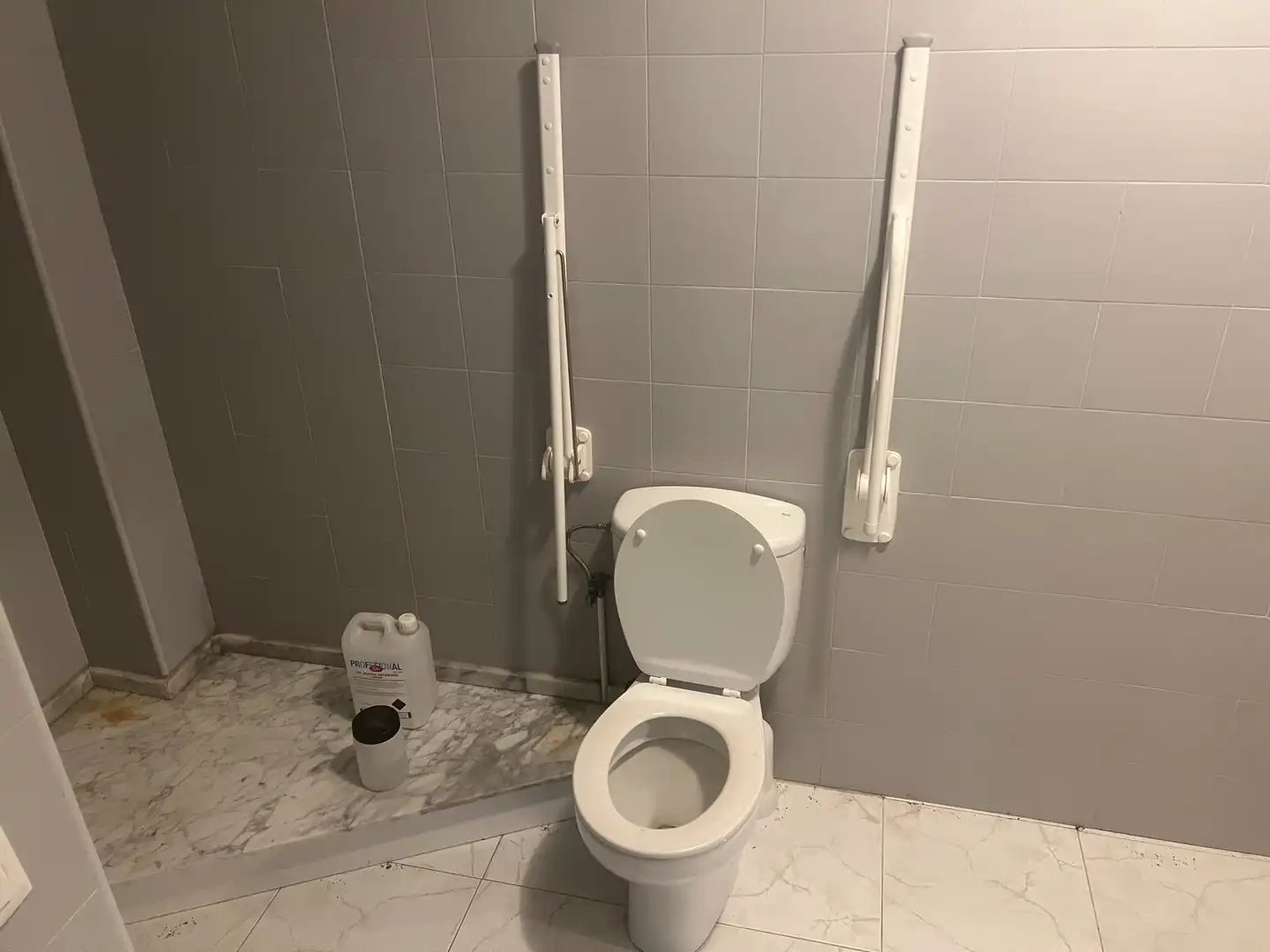 Local comercial de lloguer a Rúa do Tambre, imagen 14
