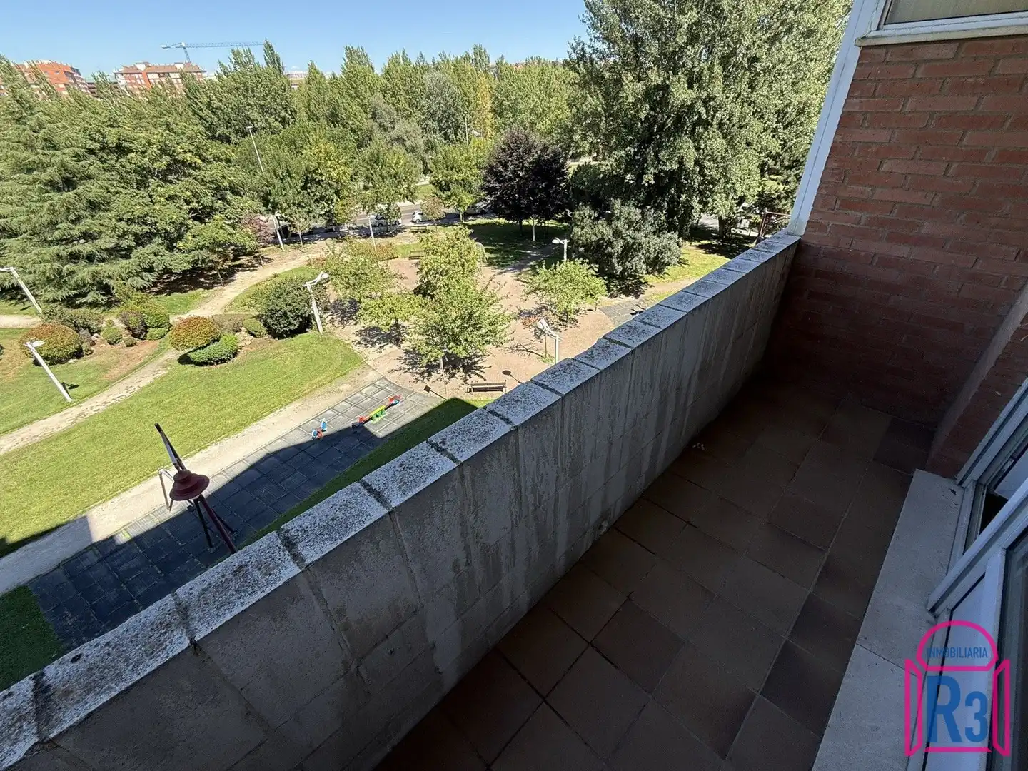 Terraza de Piso de alquiler en León Capital  con Calefacción, Terraza y Trastero