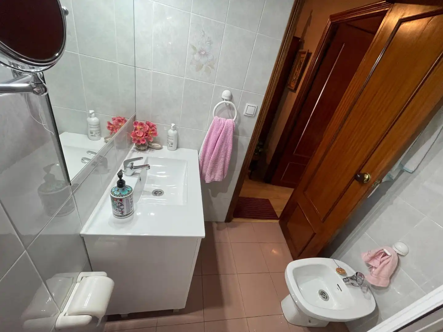 Baño de Piso en venta en Camas con Aire acondicionado, Terraza y Amueblado