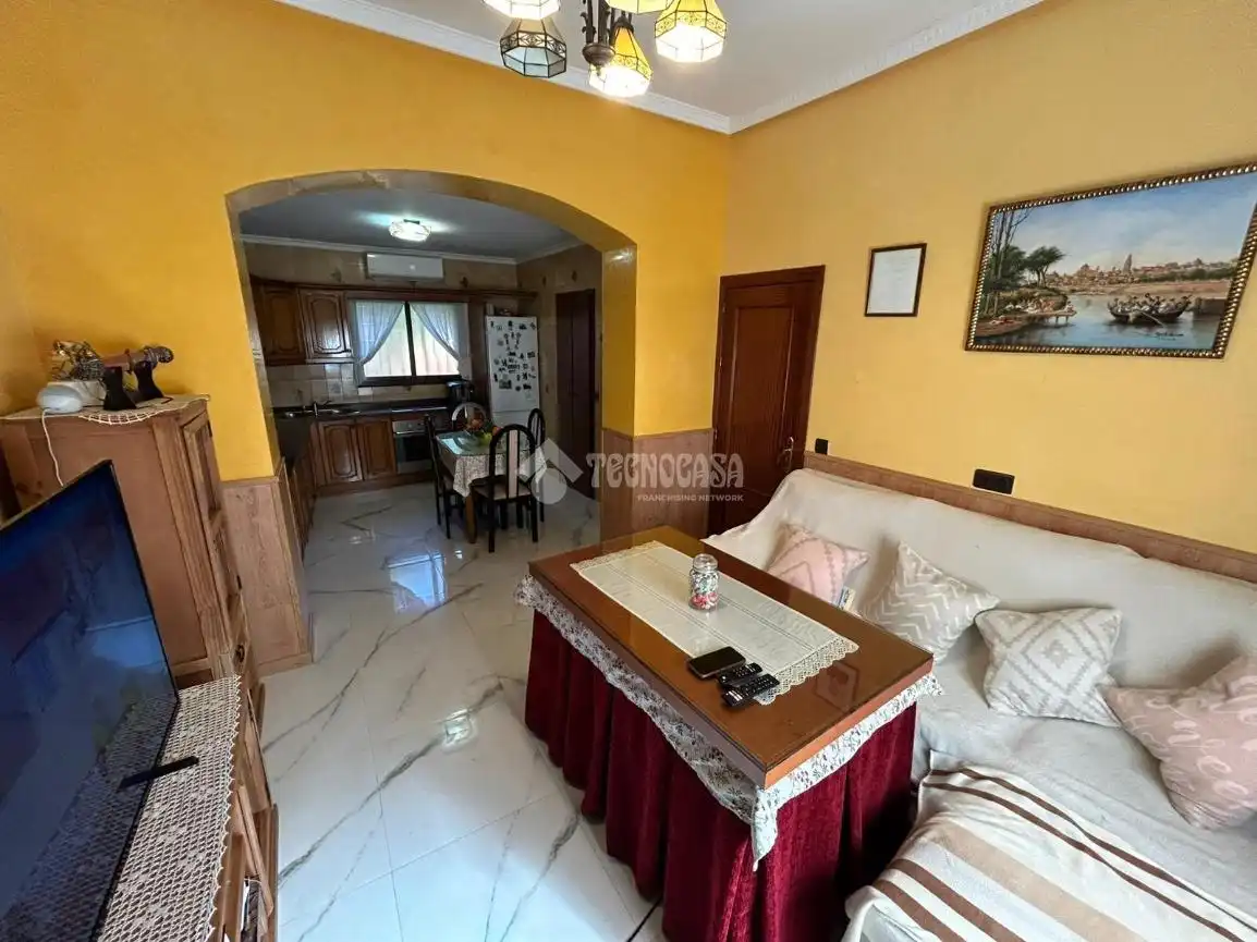 Sala de estar de Casa adosada en venta en Antequera con Terraza