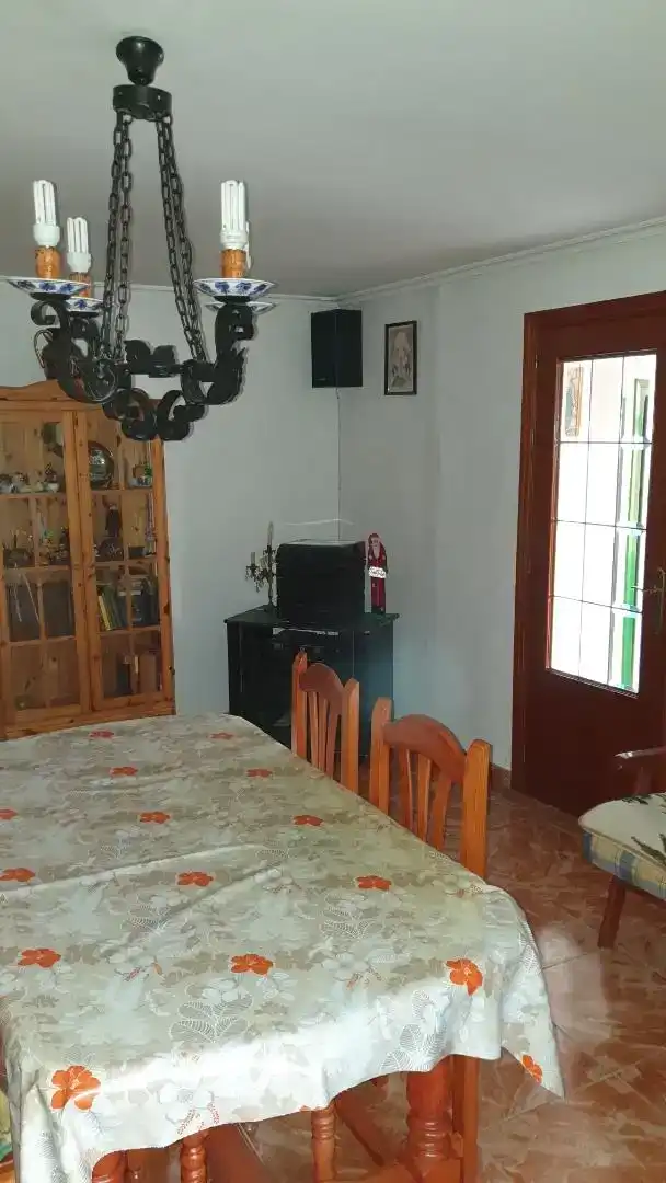 Menjador de Finca rústica en venda en Luna amb Moblat, Forn i Rentadora