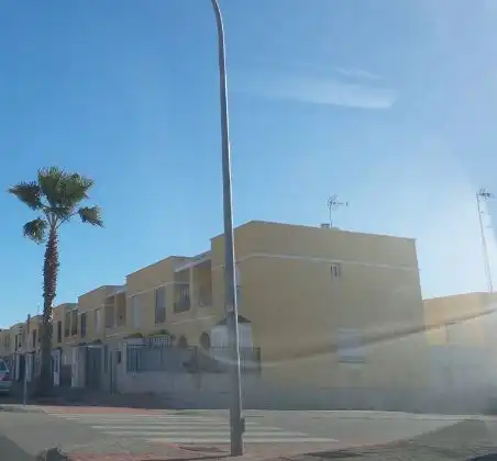 Casa adosada en venta en DE LAS LUMBRERAS, Gerena