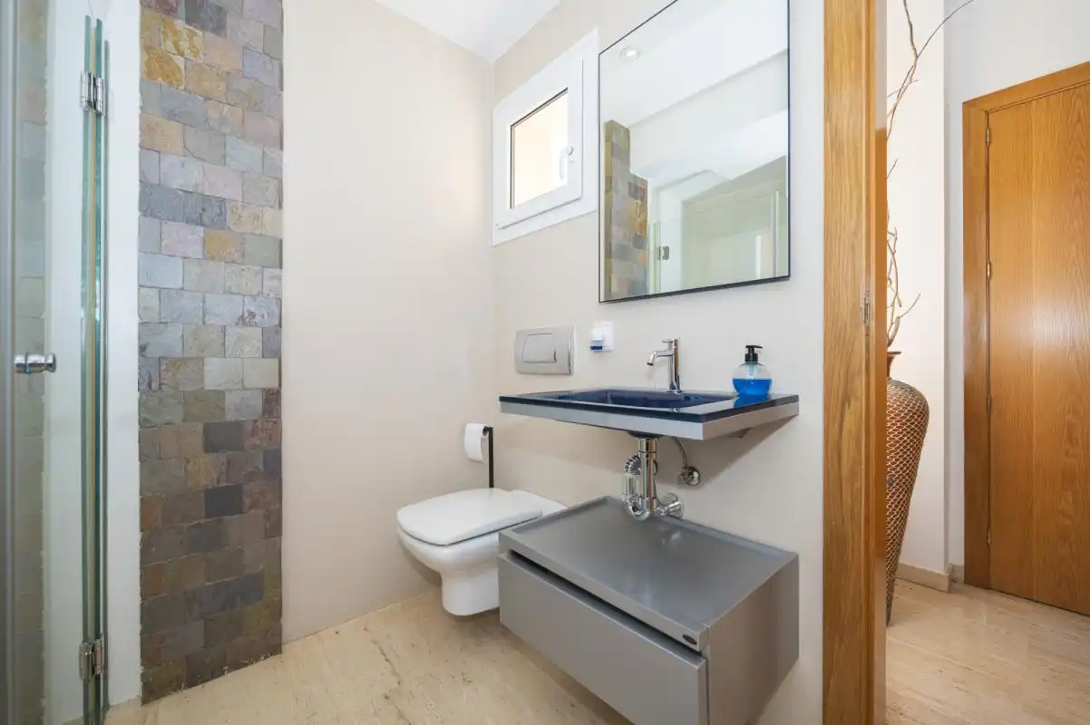 Baño de Casa o chalet de alquiler en Sant Josep de sa Talaia con Aire acondicionado, Calefacción y Jardín privado