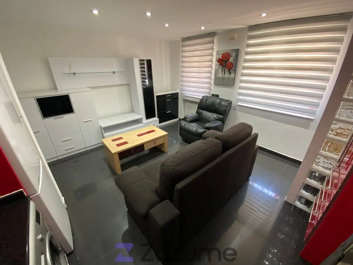 Living room of Flat for rent in Salamanca  with Heating, Furnished and Oven