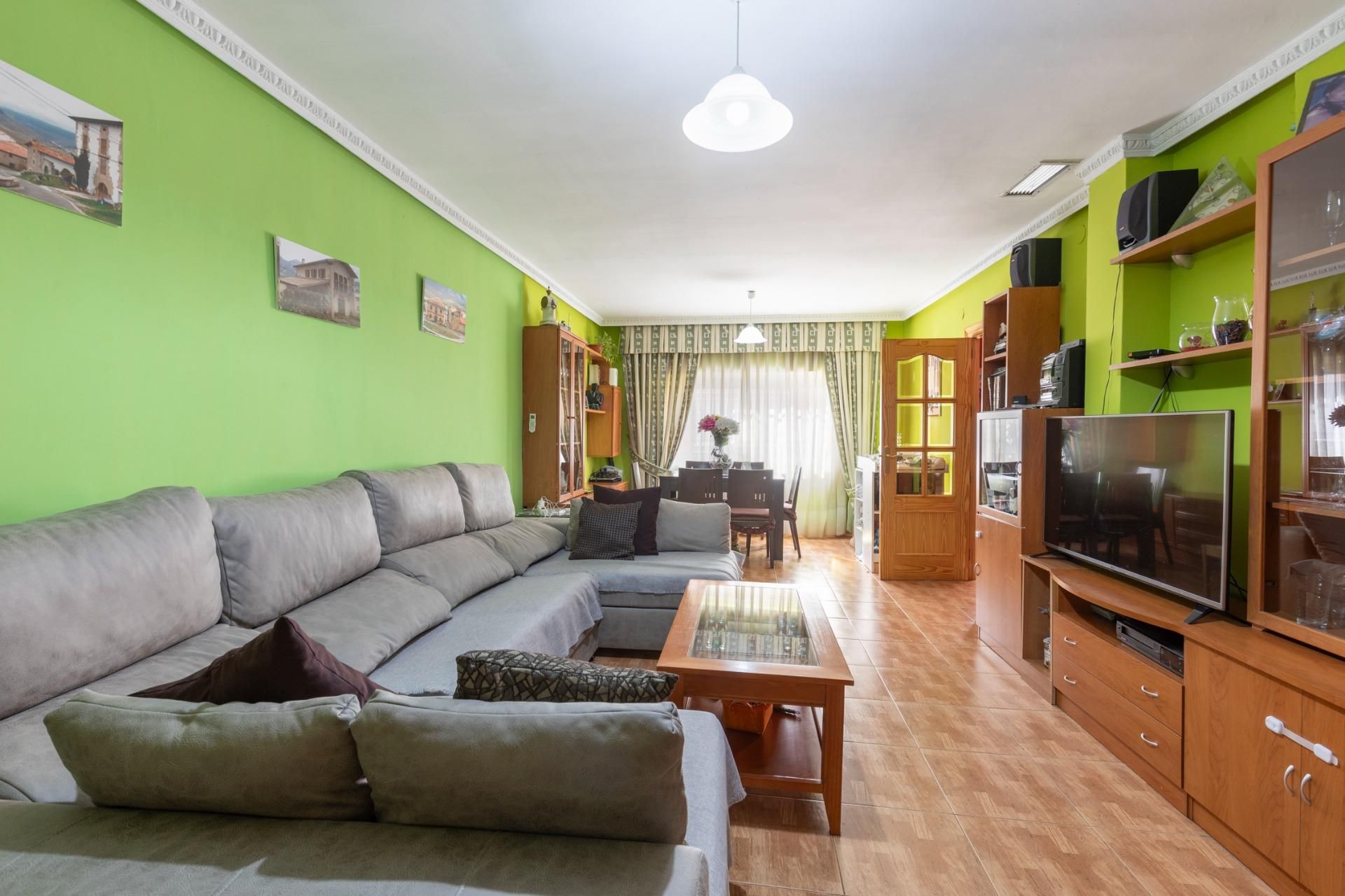 Sala d'estar de Casa adosada en venda en Armilla amb Aire condicionat, Calefacció i Terrassa