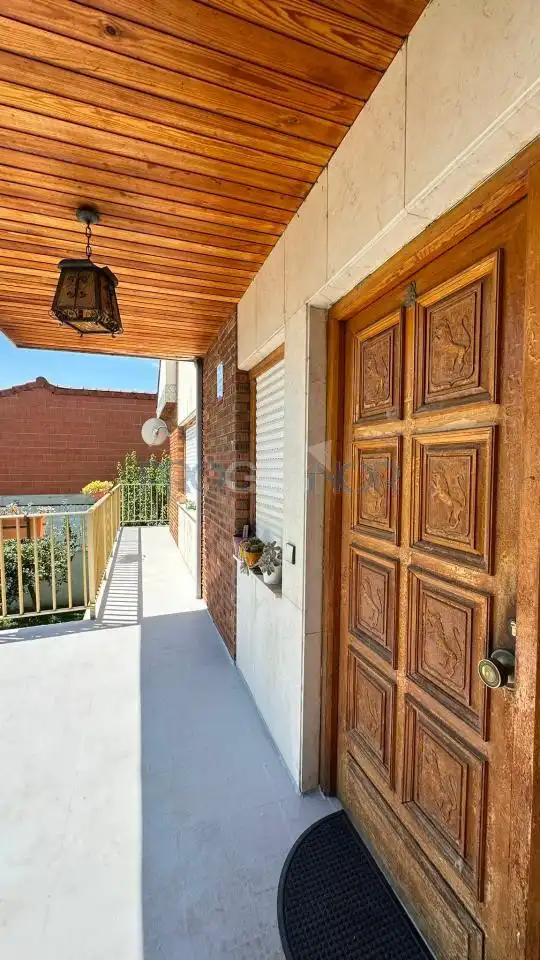 Vista exterior de Casa o chalet en venta en Carrizo con Calefacción, Jardín privado y Terraza
