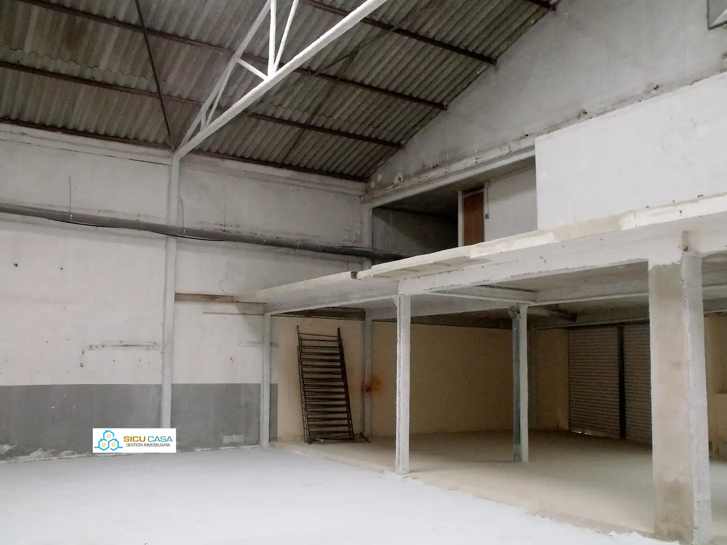 Industrial building for sale in Avenida Zodiaco, imagen 7