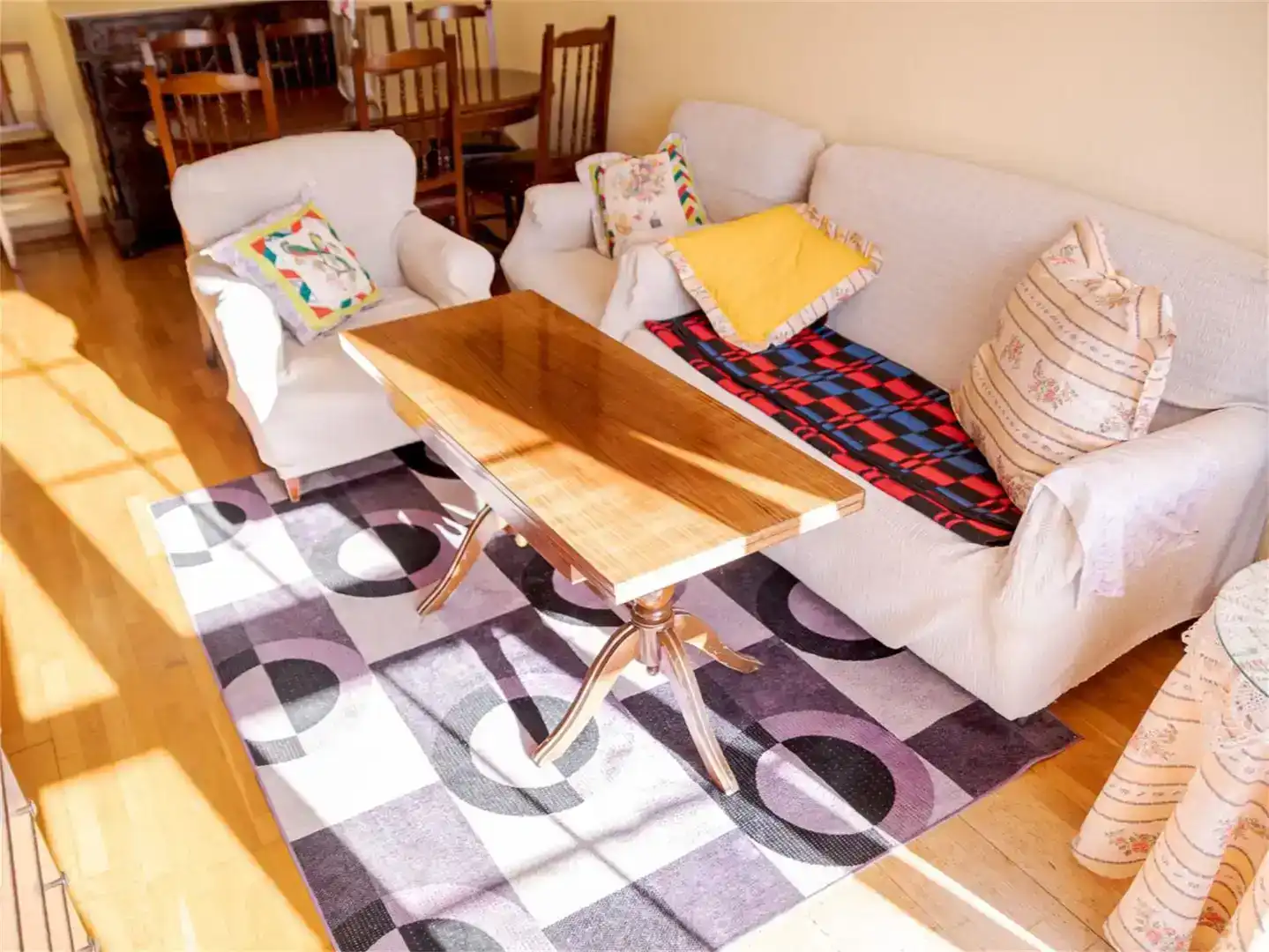 Sala de estar de Piso en venta en Cistierna con Parquet, Trastero y Horno