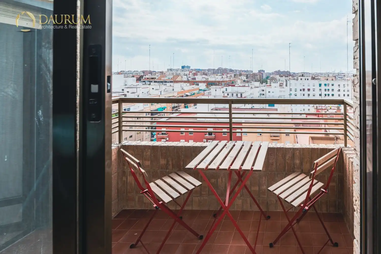 Piso con ascensor en venta en CALLE DE BÈLGICA, imagen 2