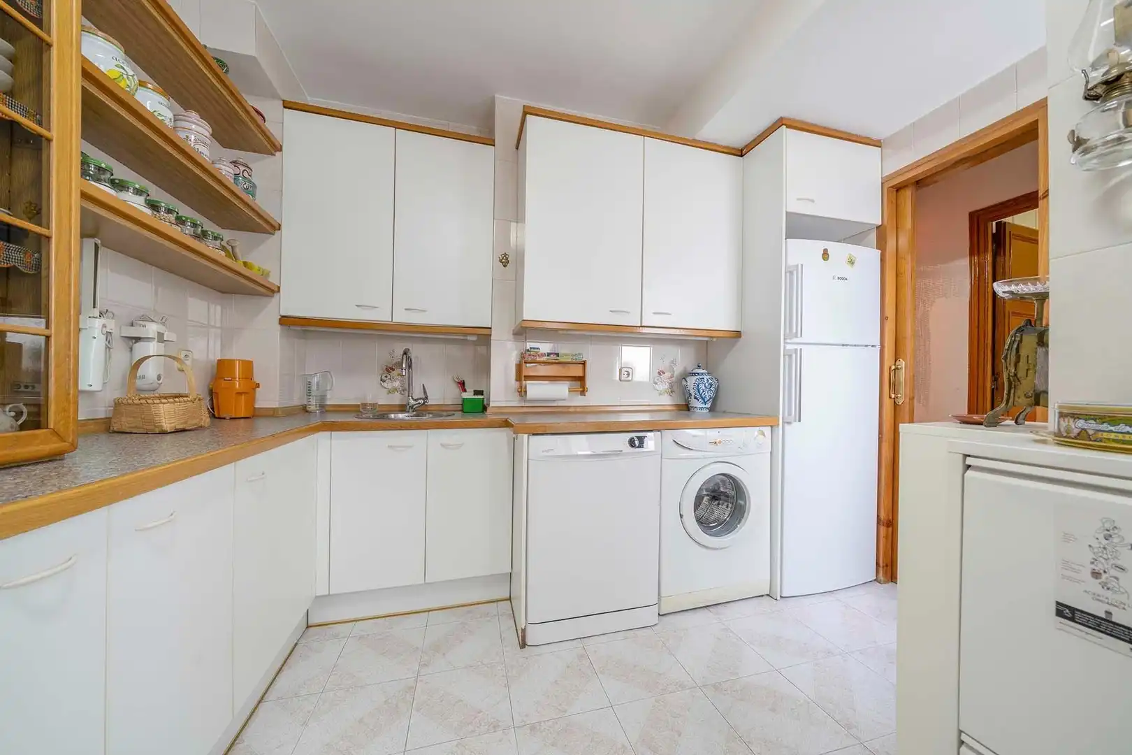 Cocina de Piso en venta en Madrid con Calefacción, Parquet y Trastero