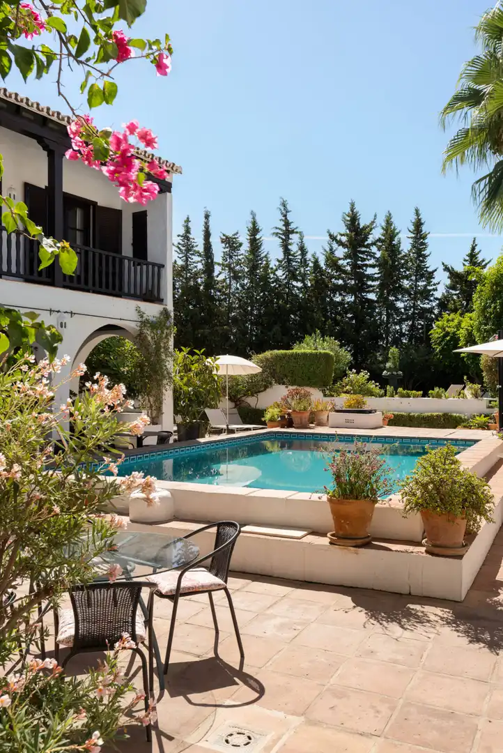 Swimming pool of Country homes for sale in Estepona  with Air Conditioner, Private garden and Terrace