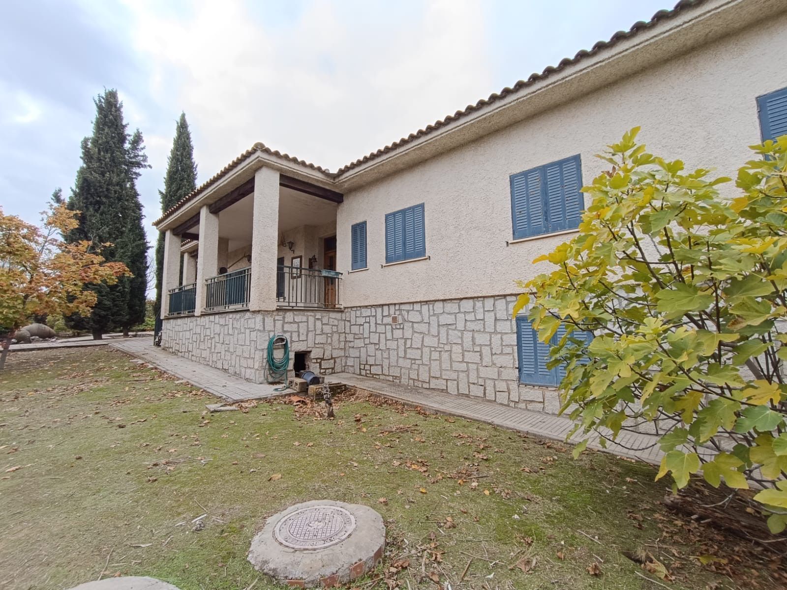 Exterior view of Country house for sale in Olías del Rey  with Heating, Private garden and Storage room