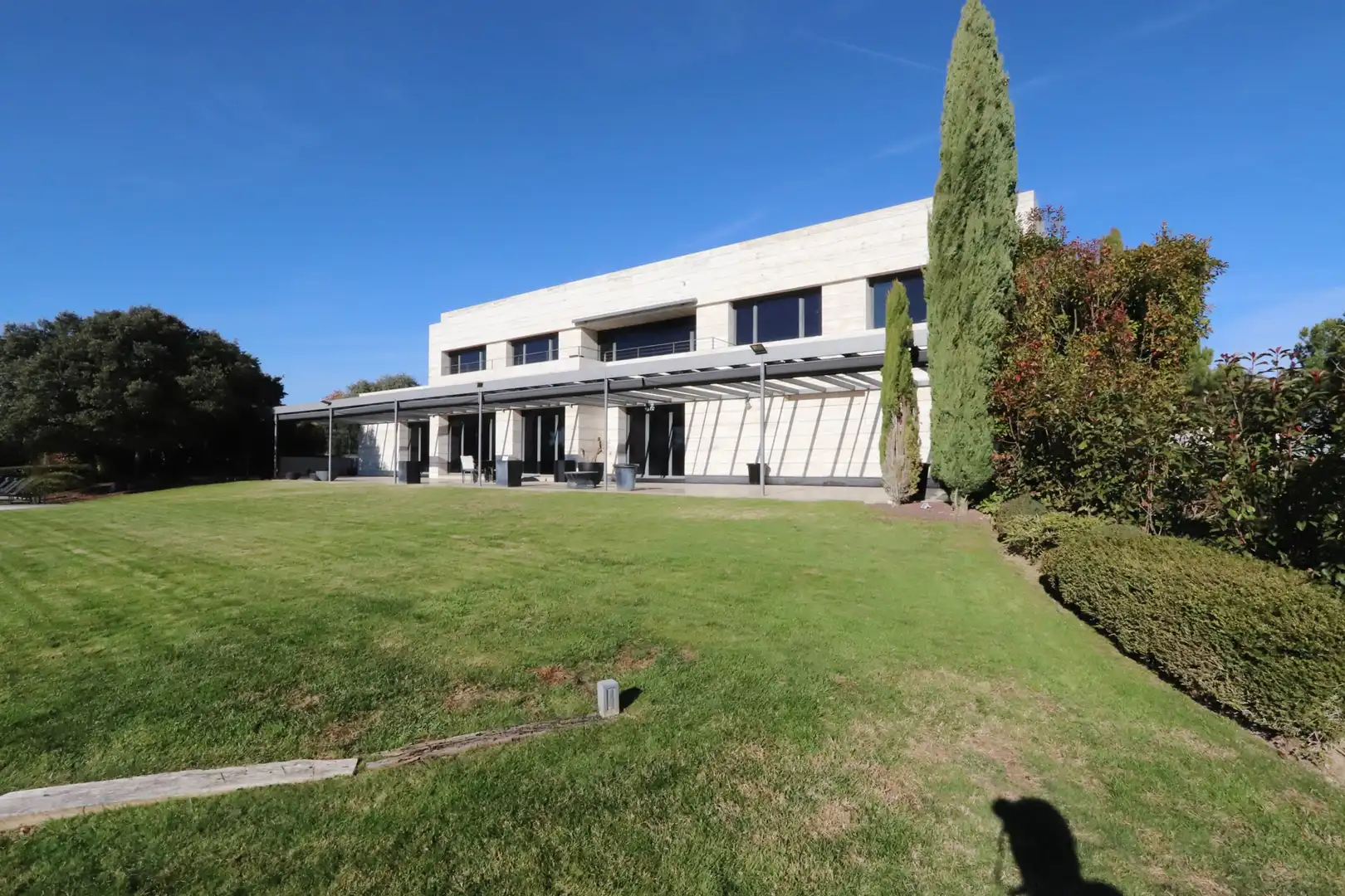 Exterior view of Houses for rent in Pozuelo de Alarcón  with Air Conditioner, Heating and Private garden