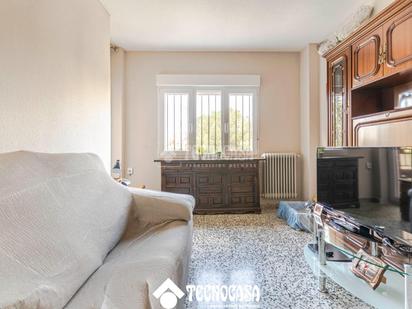 Living room of Flat for sale in  Granada Capital  with Heating and Balcony