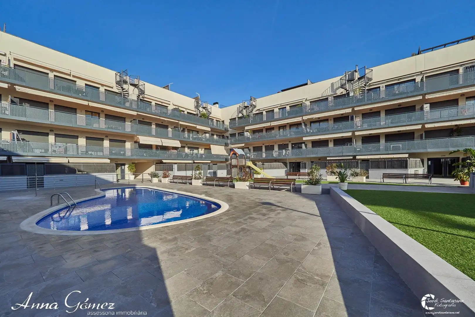 Vista exterior de Planta baja en venta en El Vendrell con Calefacción, Parquet y Terraza